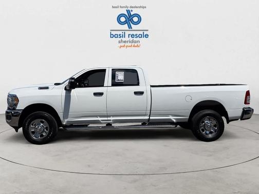 Bright White Clearcoat 2024 RAM 2500 Tradesman