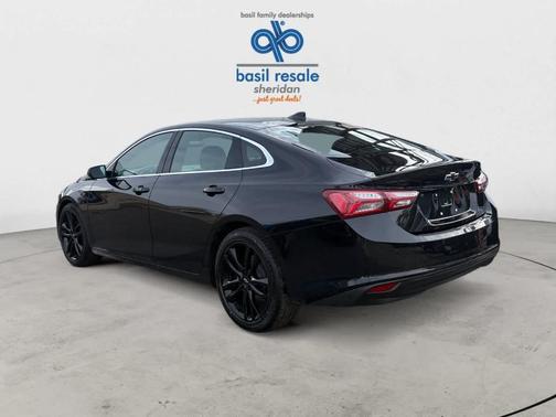 Mosaic Black Metallic 2024 Chevrolet Malibu LT