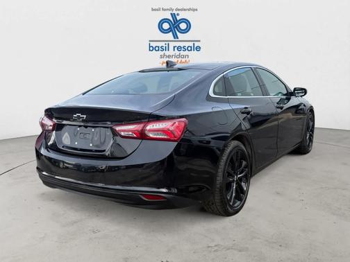 Mosaic Black Metallic 2024 Chevrolet Malibu LT