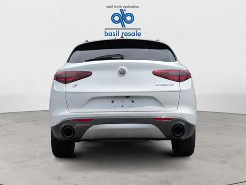 2022 Alfa Romeo Stelvio Ti