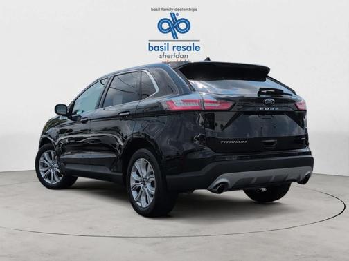 2021 Ford Edge Titanium