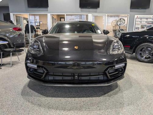 2022 Porsche Panamera Turbo S