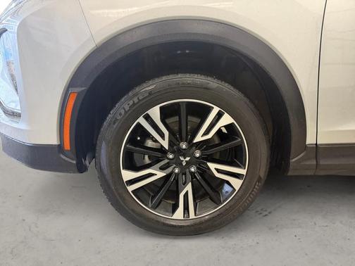 2024 Mitsubishi Eclipse Cross SE