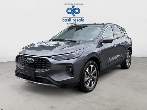 Carbonized Gray 2025 Ford Escape Platinum
