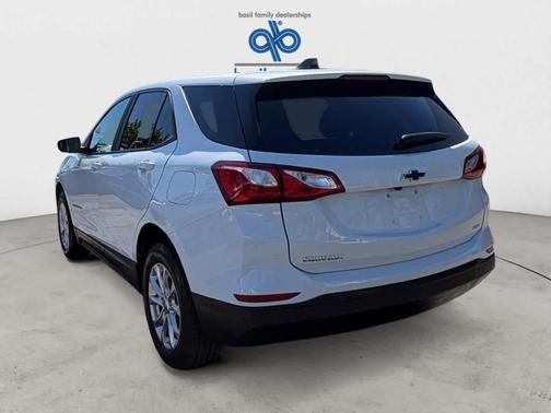 Summit White 2021 Chevrolet Equinox LS