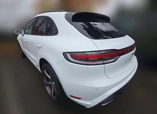 2023 Porsche Macan T