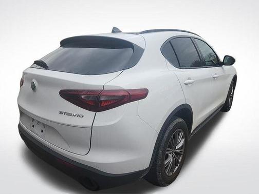 2022 Alfa Romeo Stelvio Sprint
