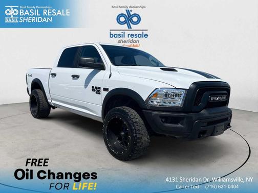 Bright White Clearcoat 2019 RAM 1500 Classic SLT