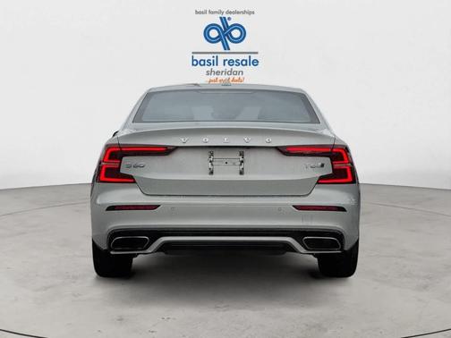 2019 Volvo S60 T6 R-Design