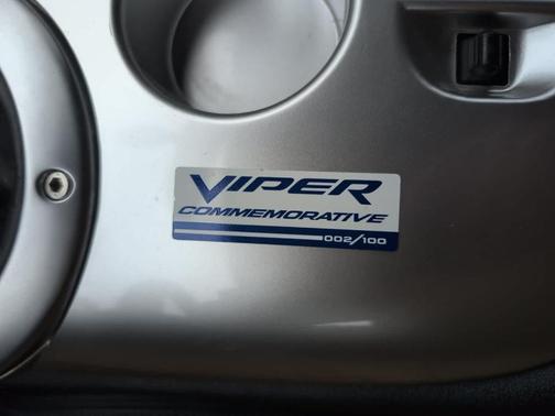 2005 Dodge Viper SRT-10