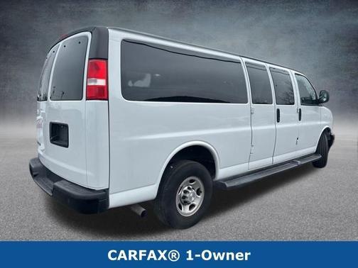 2022 Chevrolet Express 3500 LS