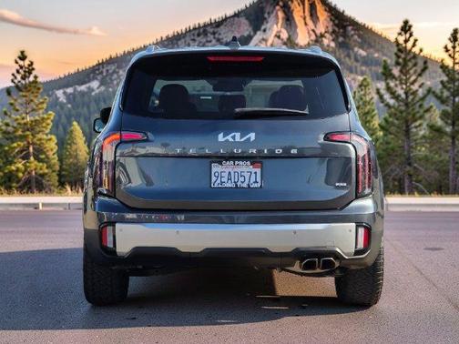 Gravity Gray 2023 Kia Telluride EX