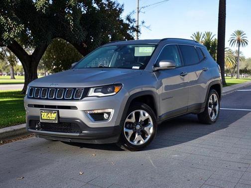 Billet Silver Metallic Clearcoat 2018 Jeep Compass Limited