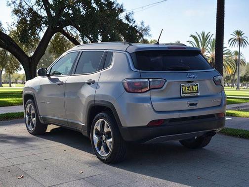 Billet Silver Metallic Clearcoat 2018 Jeep Compass Limited