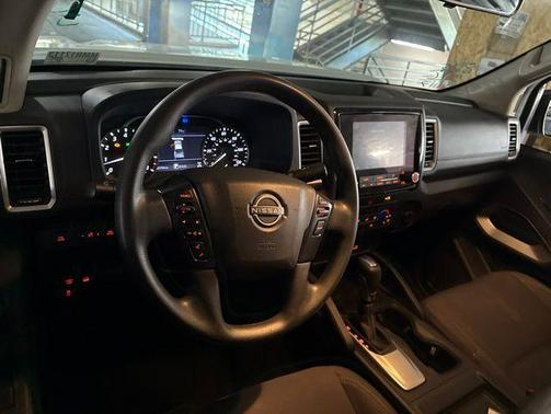 Glacier White 2022 Nissan Frontier SV