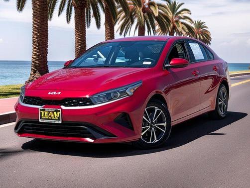 Currant Red 2024 Kia Forte LXS