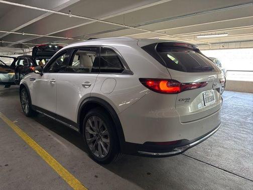Rhodium White Metallic 2024 Mazda CX-90 Premium Plus