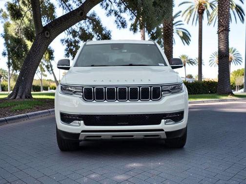 Bright White Clearcoat 2024 Jeep Wagoneer L Series II
