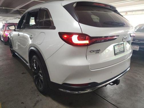 Rhodium White Metallic 2024 Mazda CX-90 PHEV Premium Plus