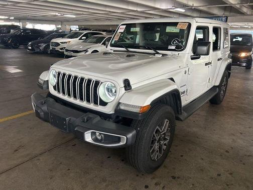Bright White Clearcoat 2024 Jeep Wrangler Sahara
