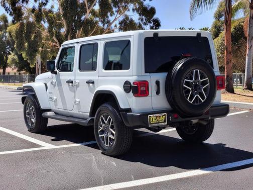 Bright White Clearcoat 2024 Jeep Wrangler Sahara