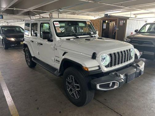 Bright White Clearcoat 2024 Jeep Wrangler Sahara