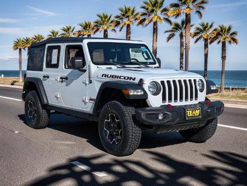 Bright White Clearcoat 2023 Jeep Wrangler Rubicon