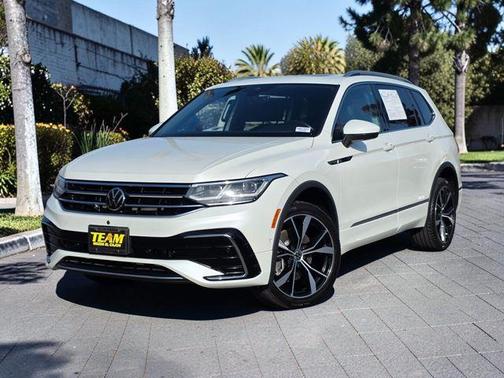 Oryx White Pearl Effect 2022 Volkswagen Tiguan 2.0T SEL R-Line