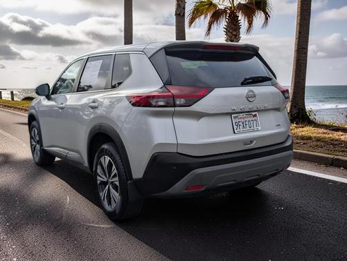 Brilliant Silver Metallic 2023 Nissan Rogue SV