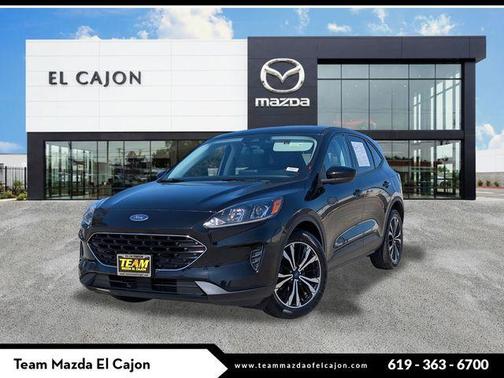 Black Metallic 2022 Ford Escape SE