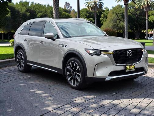 Platinum Quartz Metallic 2026 Mazda CX-90 PHEV Premium Plus