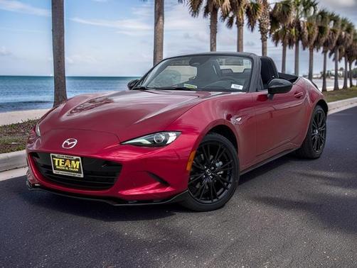 Soul Red Crystal Metallic 2026 Mazda MX-5 Miata Club