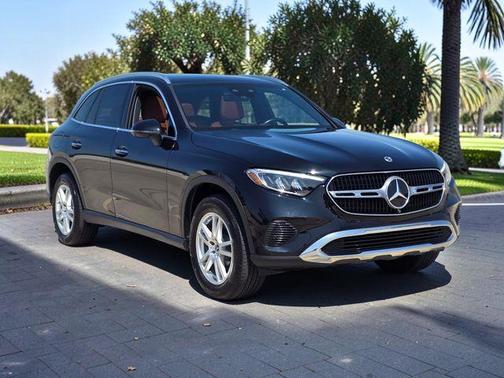 Black 2025 Mercedes-Benz GLC 300 Base