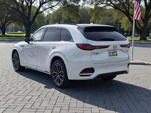 Rhodium White Premium 2026 Mazda CX-70 CX-70
