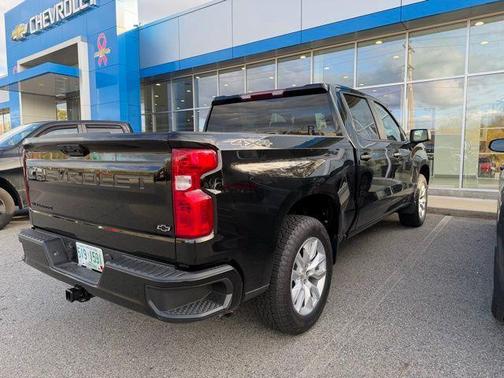 2022 Chevrolet Silverado 1500 Custom