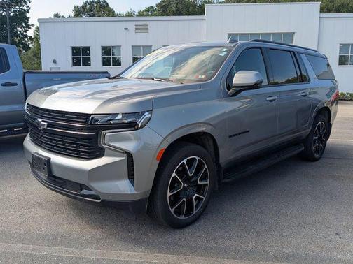 2023 Chevrolet Suburban RST