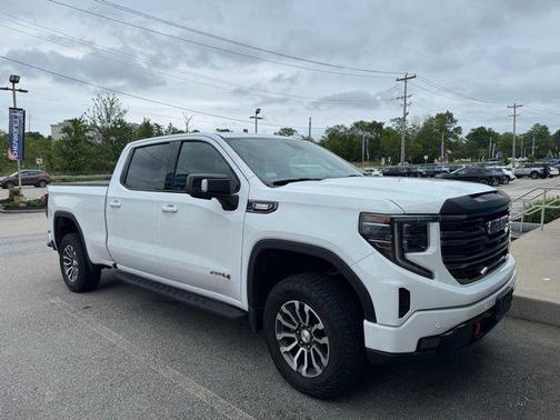 2022 GMC Sierra 1500 AT4