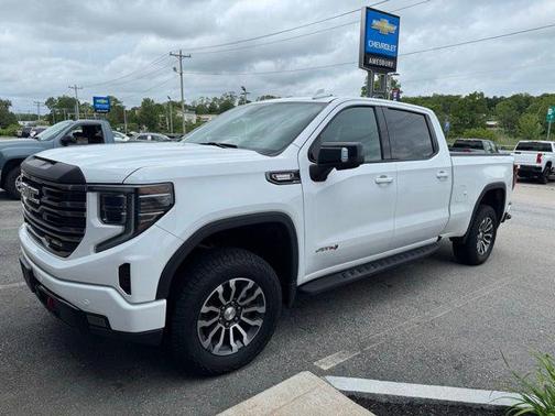 2022 GMC Sierra 1500 AT4
