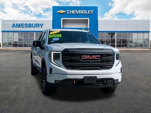 2022 GMC Sierra 1500 AT4