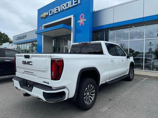 2022 GMC Sierra 1500 AT4
