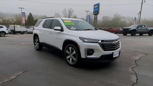 2022 Chevrolet Traverse LT Leather