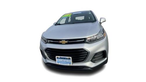 Photo 3 of 32 of 2019 Chevrolet Trax LS
