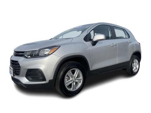 Photo 1 of 32 of 2019 Chevrolet Trax LS