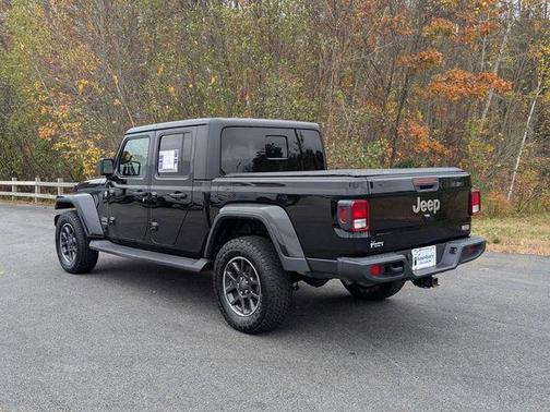 2022 Jeep Gladiator Overland