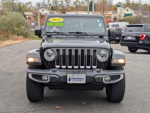2022 Jeep Gladiator Overland