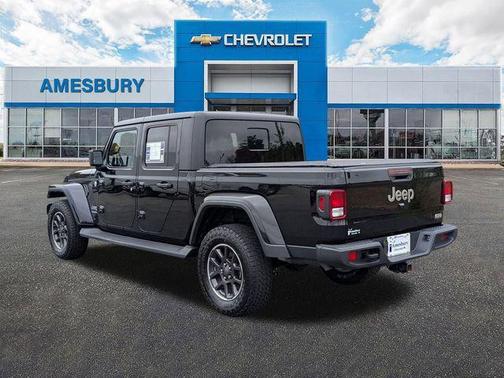 2022 Jeep Gladiator Overland