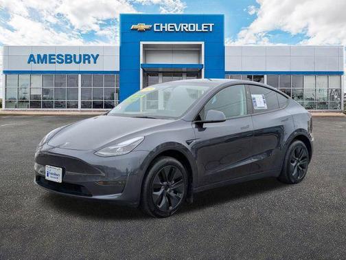 2025 Tesla Model Y Long Range Dual Motor Rear-Wheel Drive