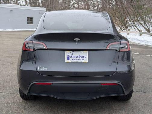2025 Tesla Model Y Long Range Dual Motor Rear-Wheel Drive