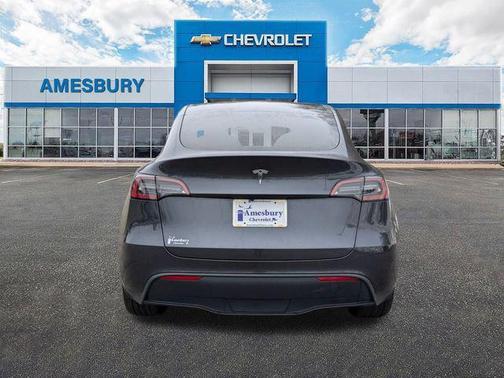 2025 Tesla Model Y Long Range Dual Motor Rear-Wheel Drive