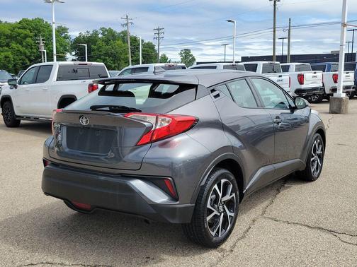 Magnetic Gray Metallic 2018 Toyota C-HR XLE Premium